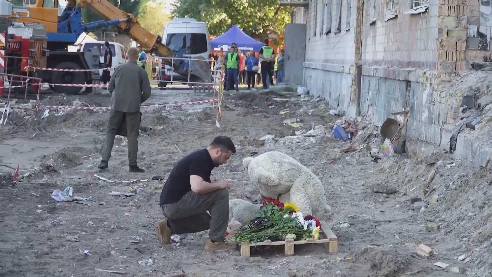 基輔受俄軍空襲　死亡人數增至25人　澤連斯基促歐美制裁俄羅斯貿易伙伴