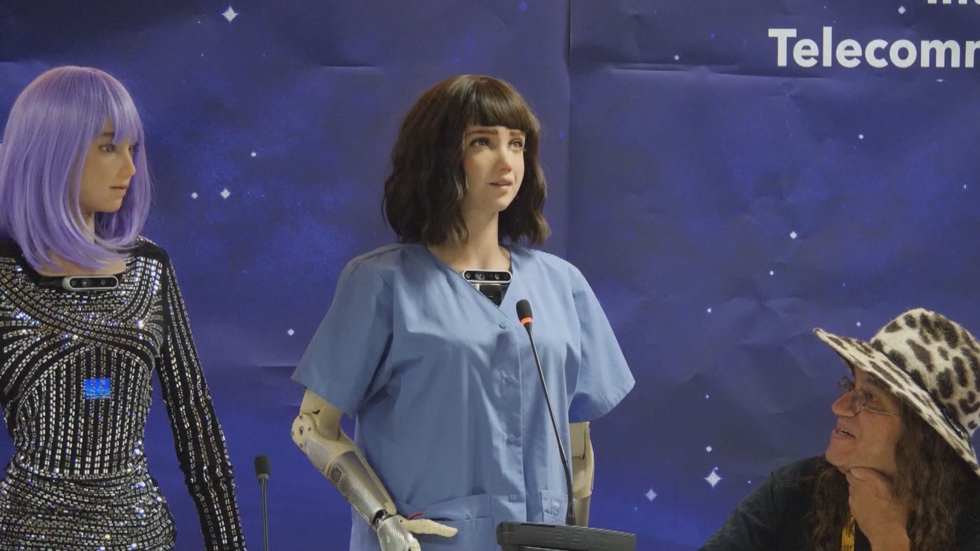 聯合國召集AI機械人舉行記者會