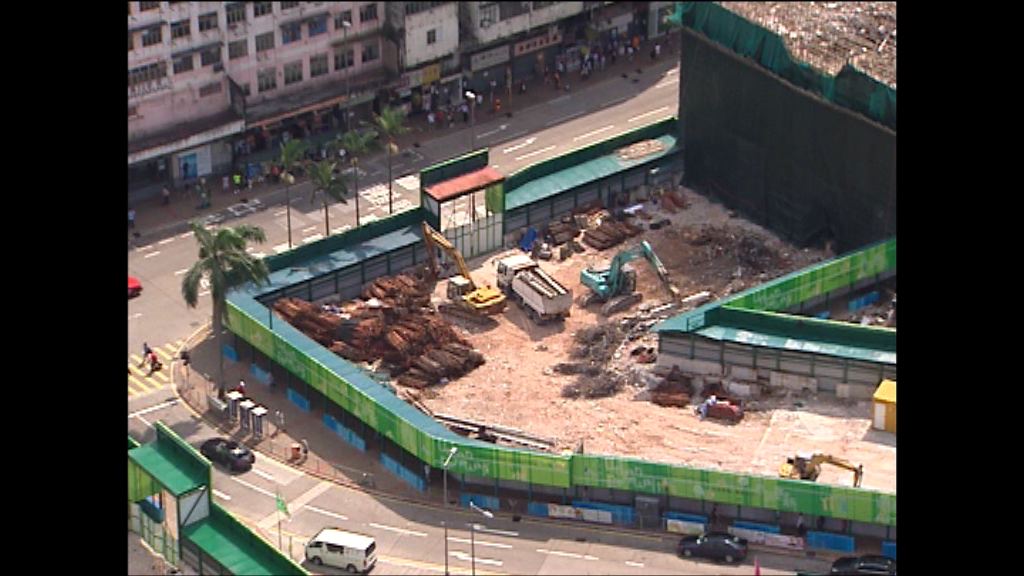 韋志成就大幅修改觀塘重建項目致歉