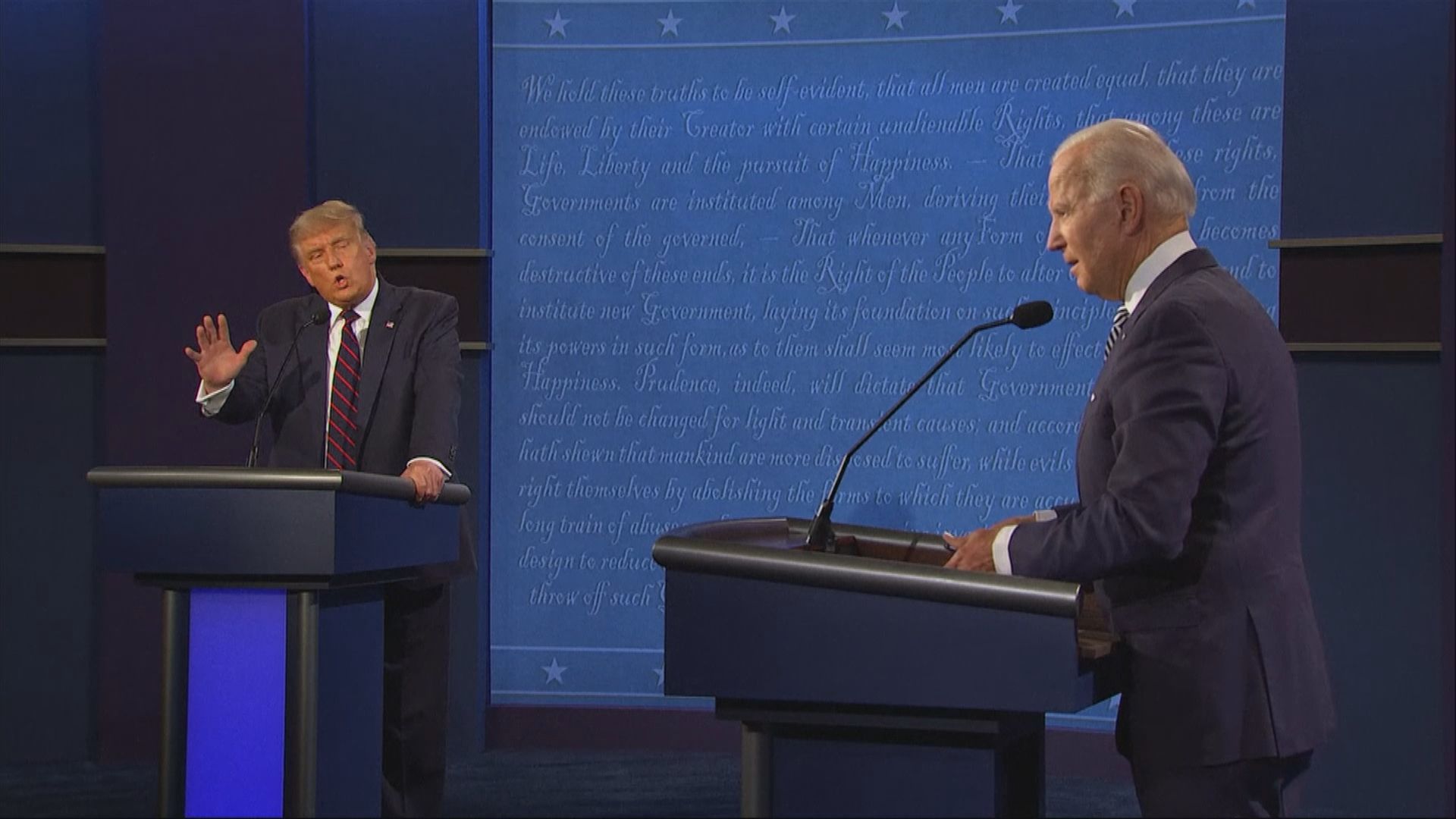 【最混亂的美國大選辯論？】特朗普不斷插嘴　拜登斥小丑、蠢蛋