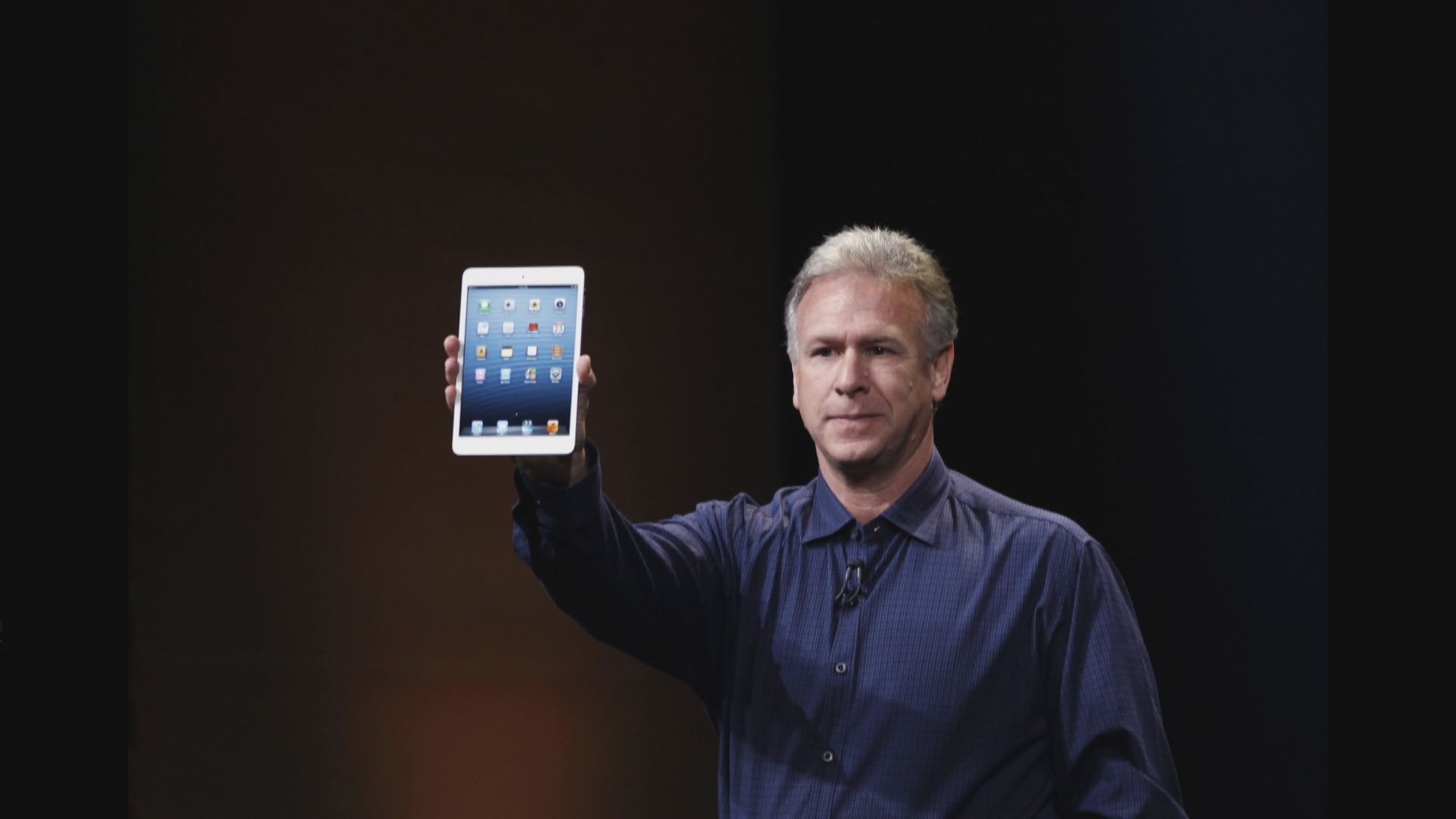 席勒辭任蘋果公司市場總監轉任蘋果研究員