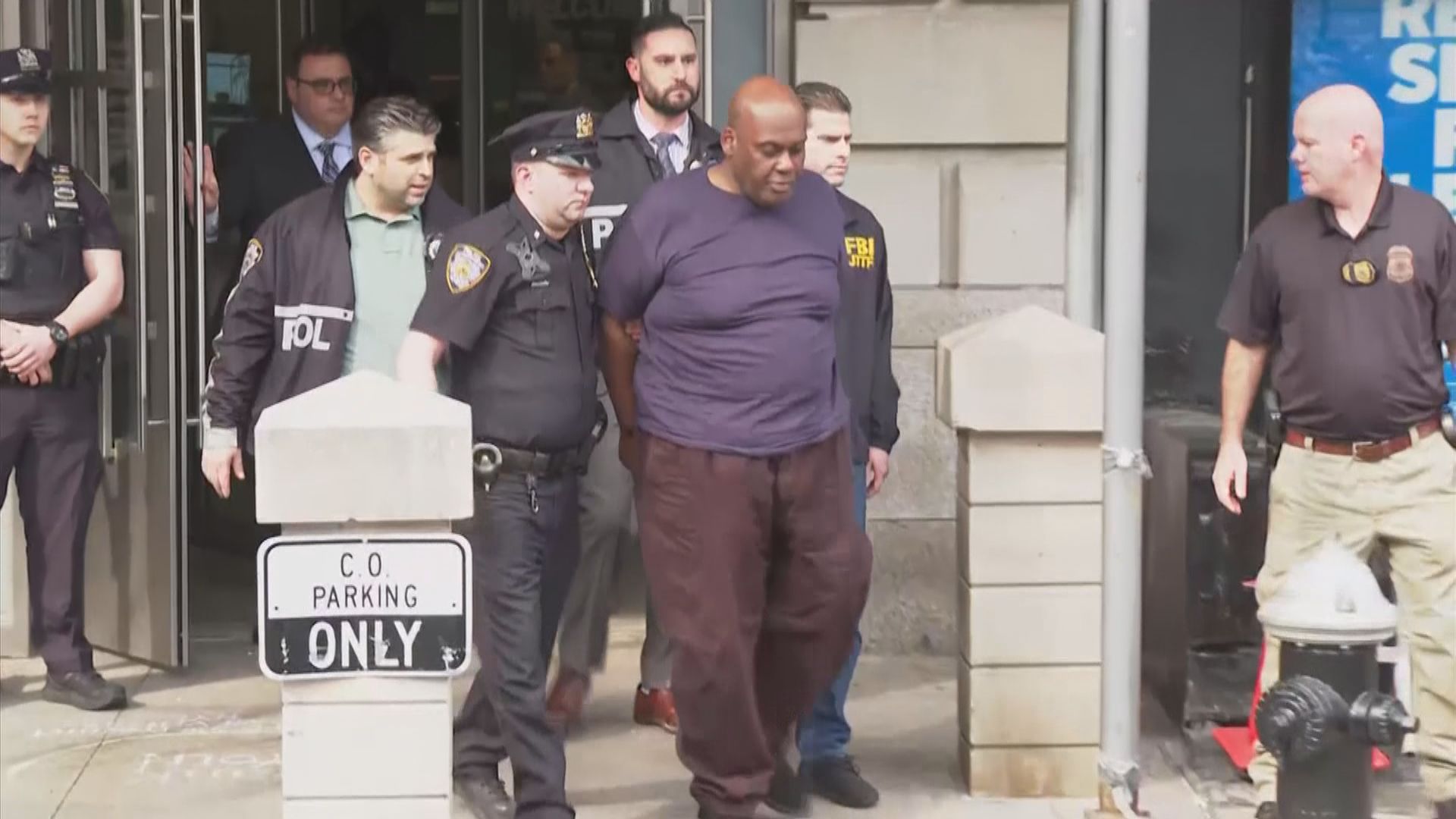 紐約地鐵槍擊案一名中國公民受傷　疑犯已落網