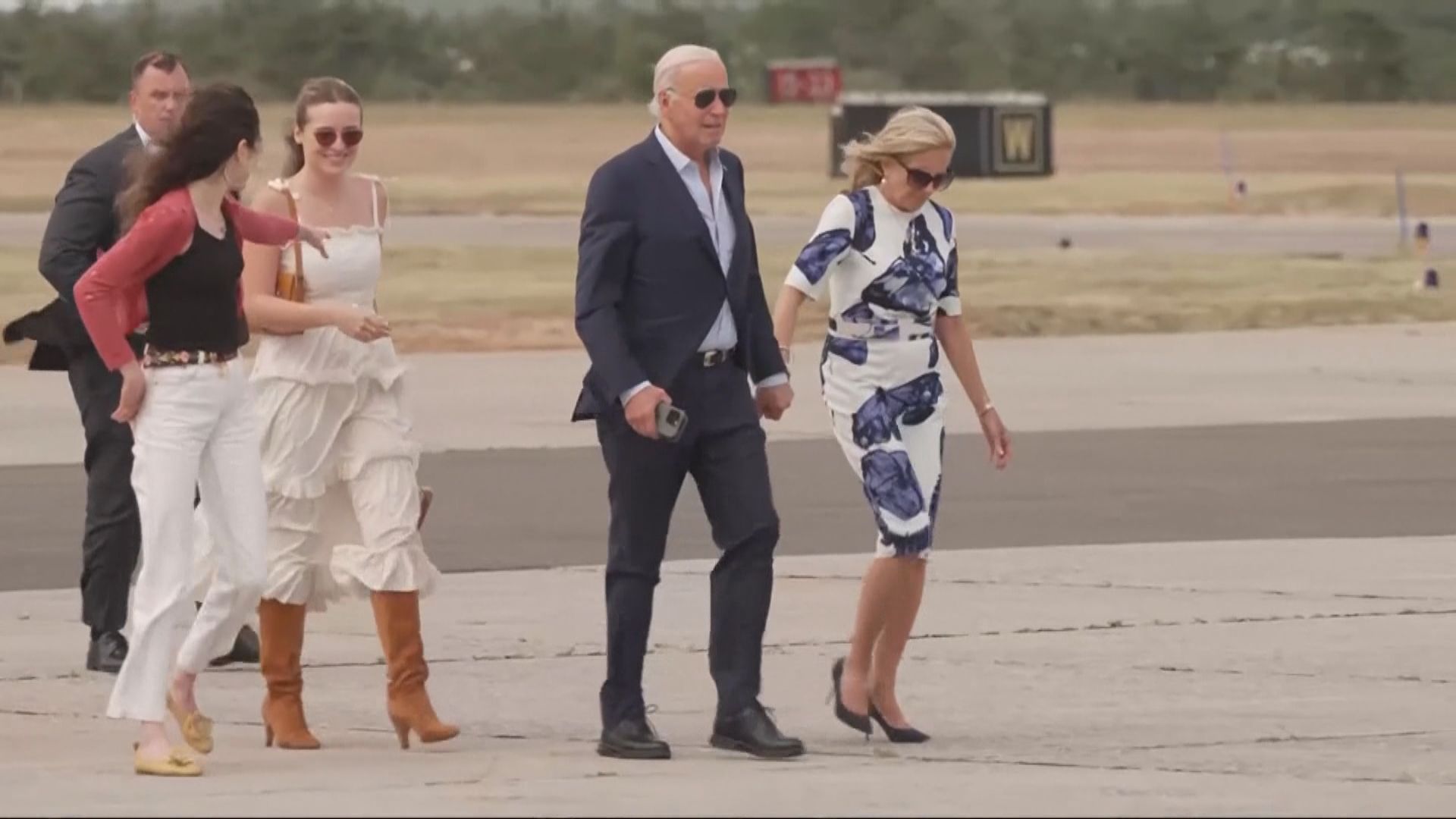 報道指民主黨或本月提名拜登參選 消除換將呼聲