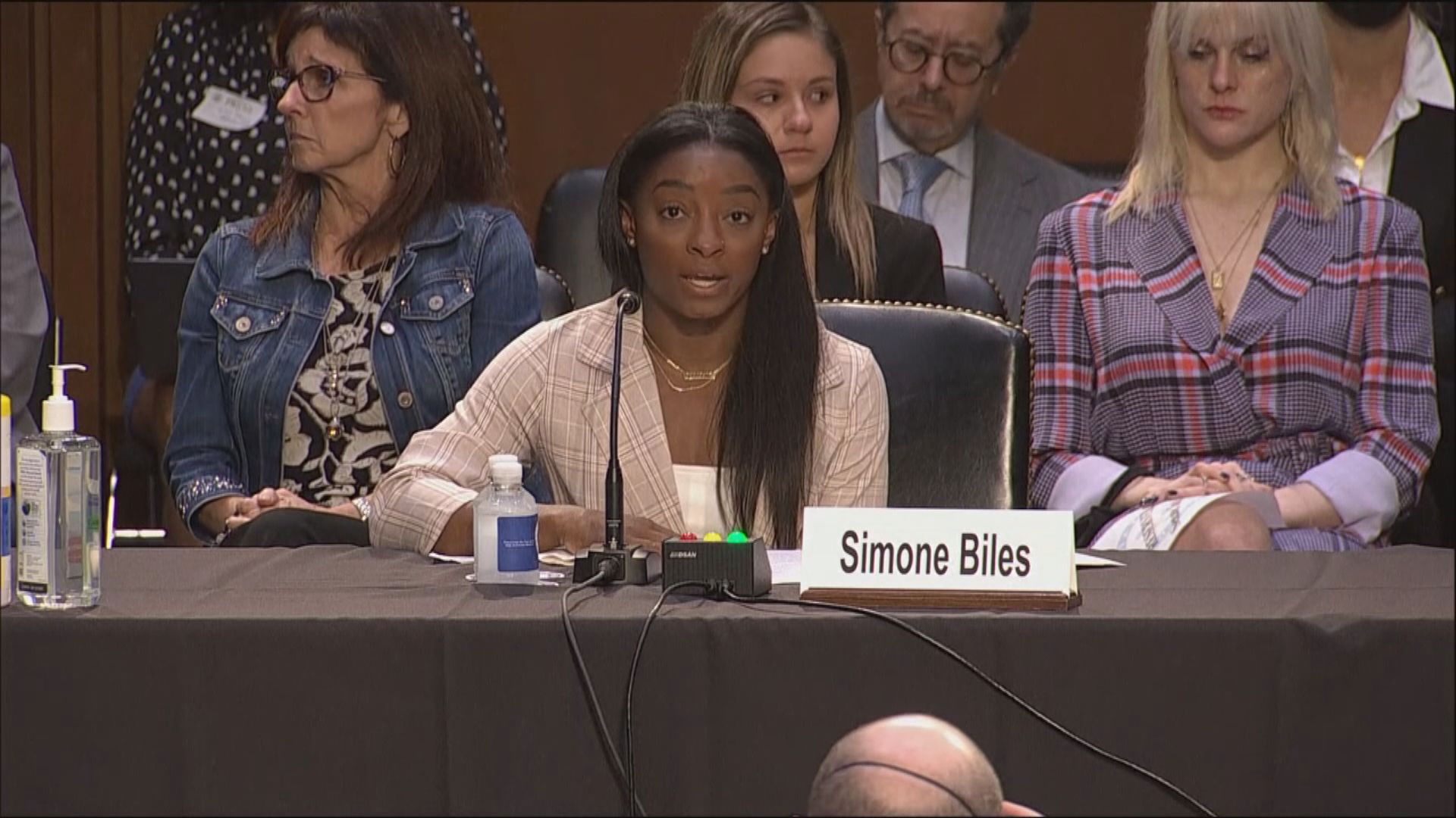 美國女子體操選手指責調查人員對性侵事件視而不見