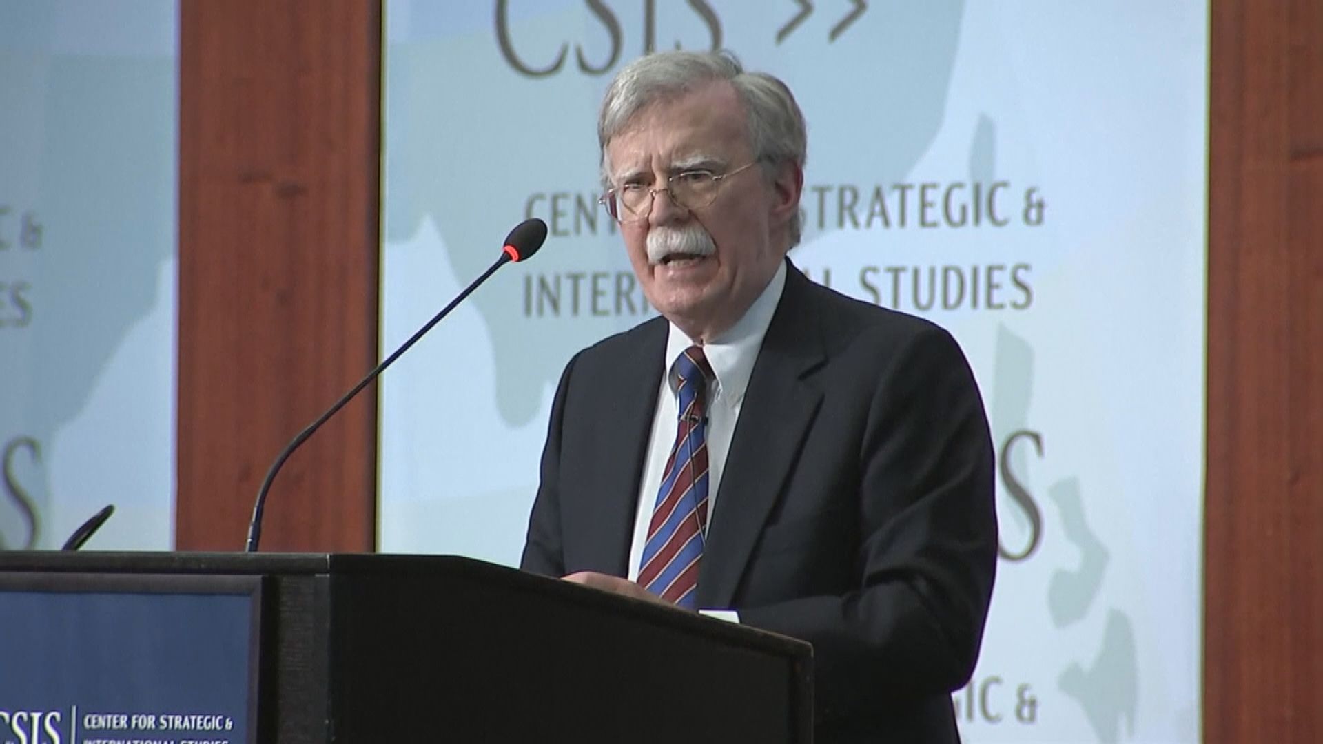 美前國家安全顧問新書指特朗普曾尋求習近平協助連任