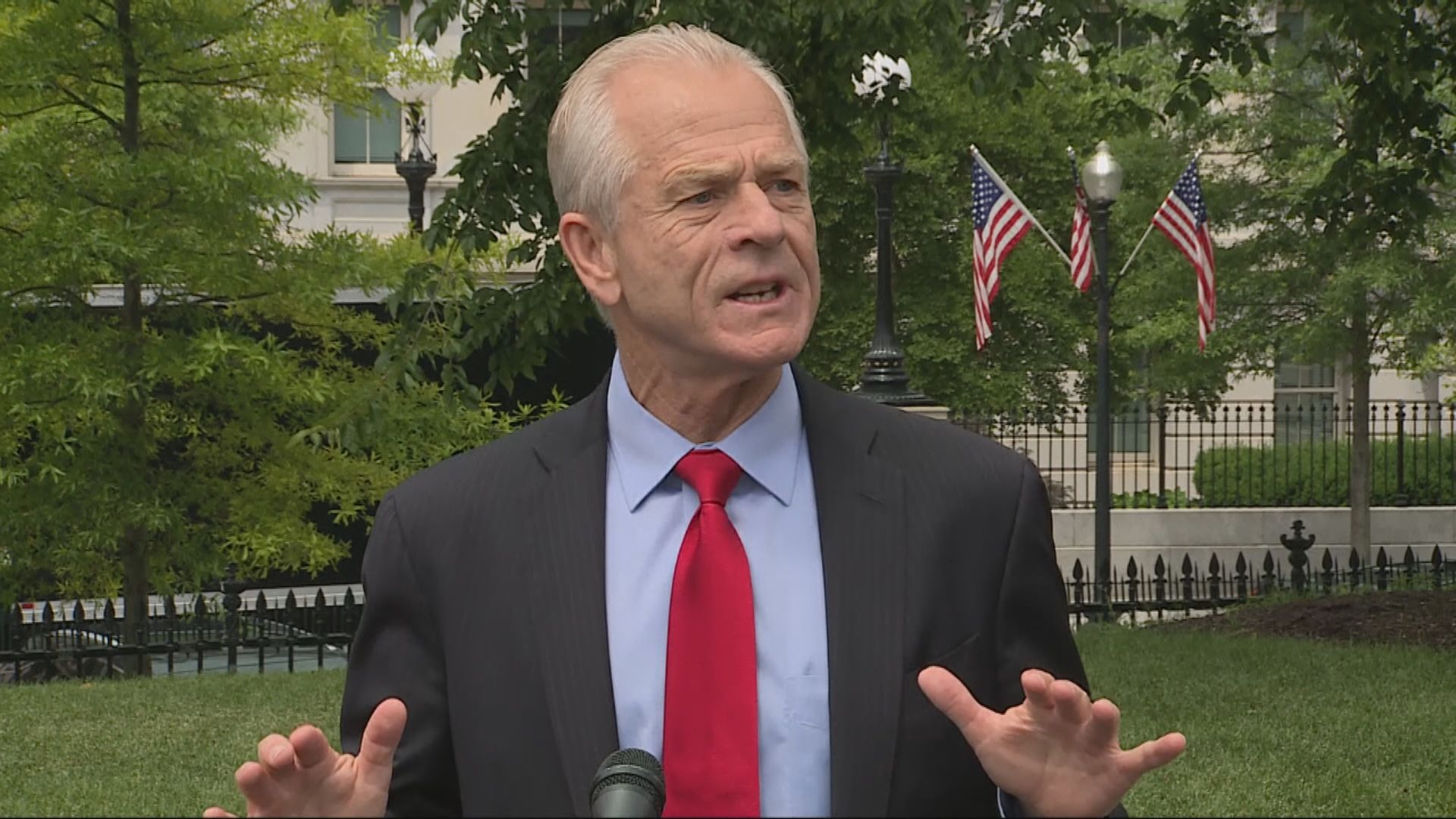 白宮貿易顧問對博爾頓批特朗普對華軟弱感意外