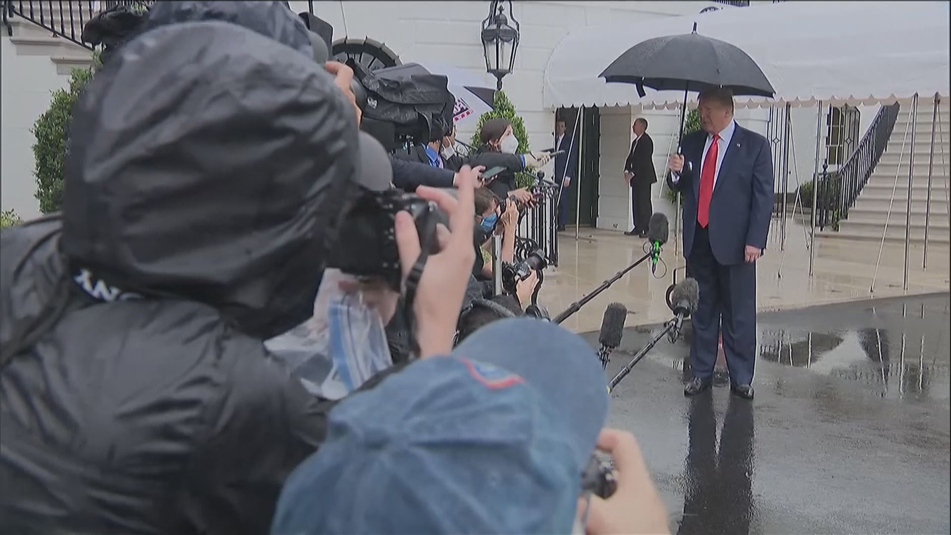 特朗普：博爾頓會因洩密付出代價