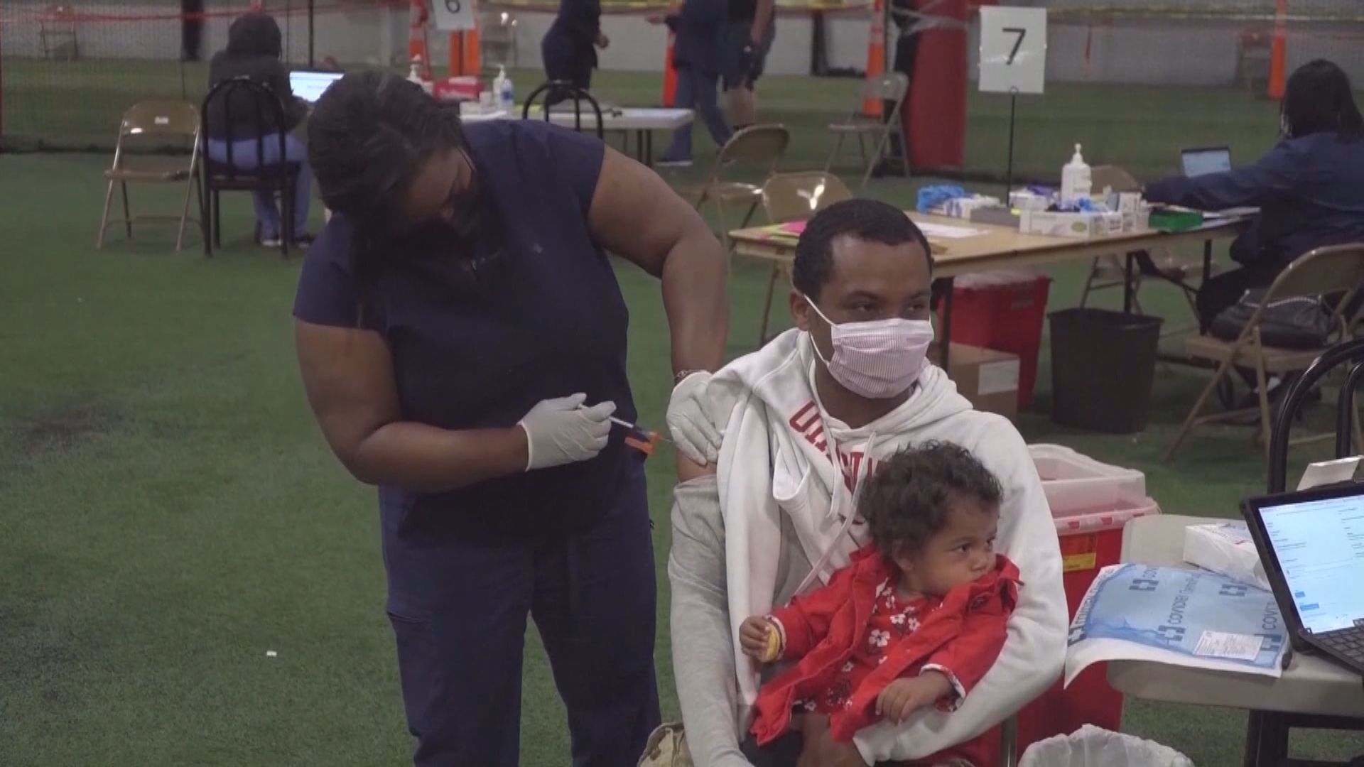 報道指美國擬秋季為民眾接種加強劑新冠疫苗