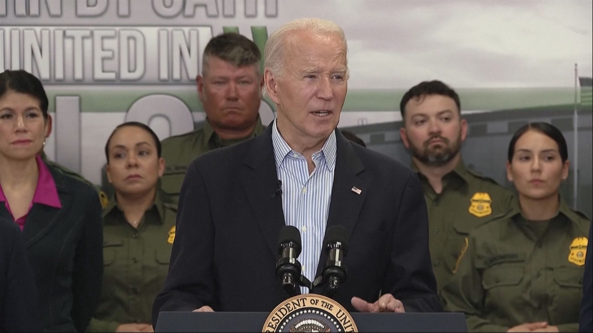 拜登及特朗普同日視察美墨邊境 就邊境管制問題互相指責