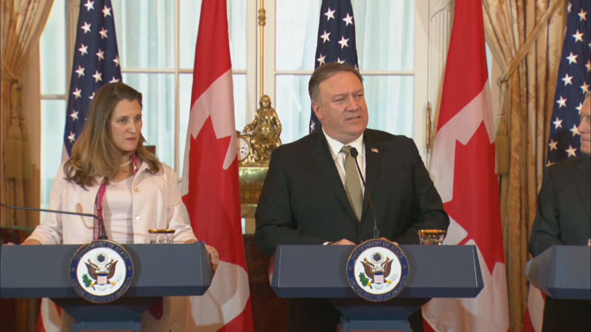 蓬佩奧促中方釋放兩名加拿大公民