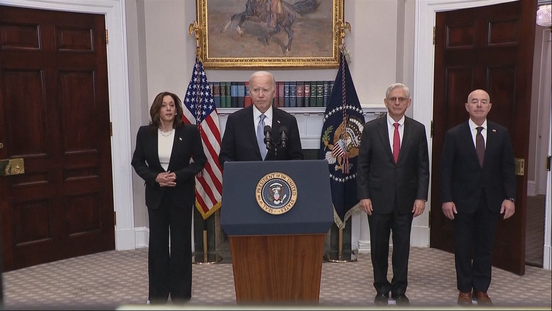 賀錦麗能否順利接替拜登出選總統成焦點