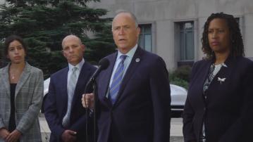 華盛頓特區起訴聯邦政府接管當地警察局