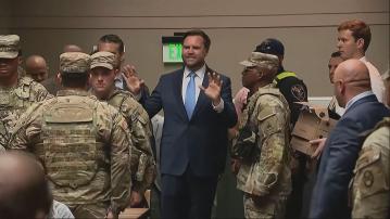 美國副總統萬斯慰問國民警衛隊遇示威抗議