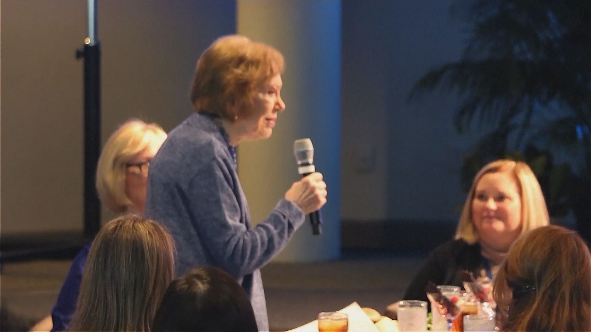 美國前總統卡特夫人羅莎琳亦開始接受寧養照顧