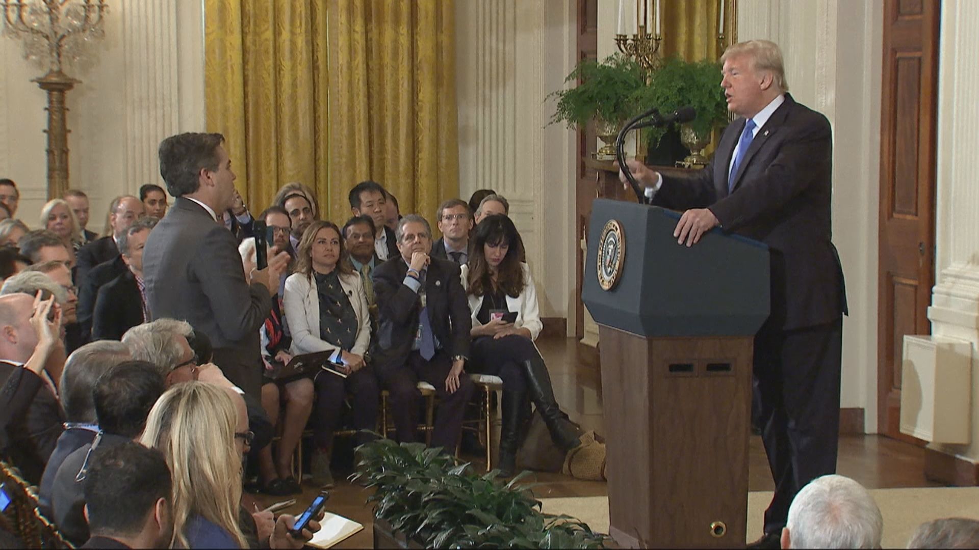 白宮發言人桑德斯發放懷疑造假短片