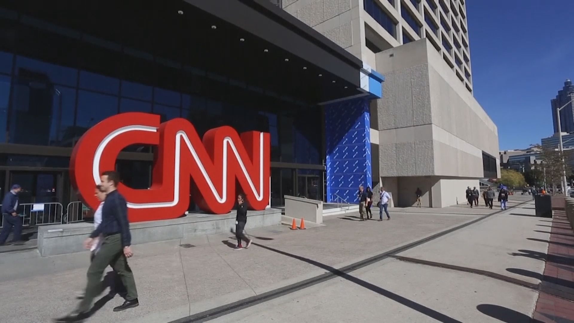 CNN解僱三名到辦公室上班但未接種新冠疫苗員工