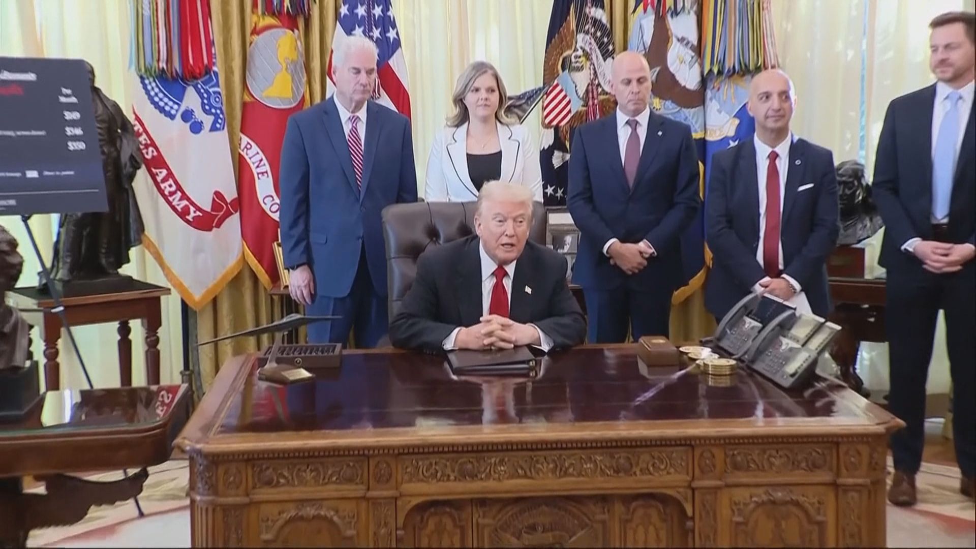 特朗普與兩間藥廠達成協議大幅降低減肥藥價格　記者會因有人暈倒一度暫停