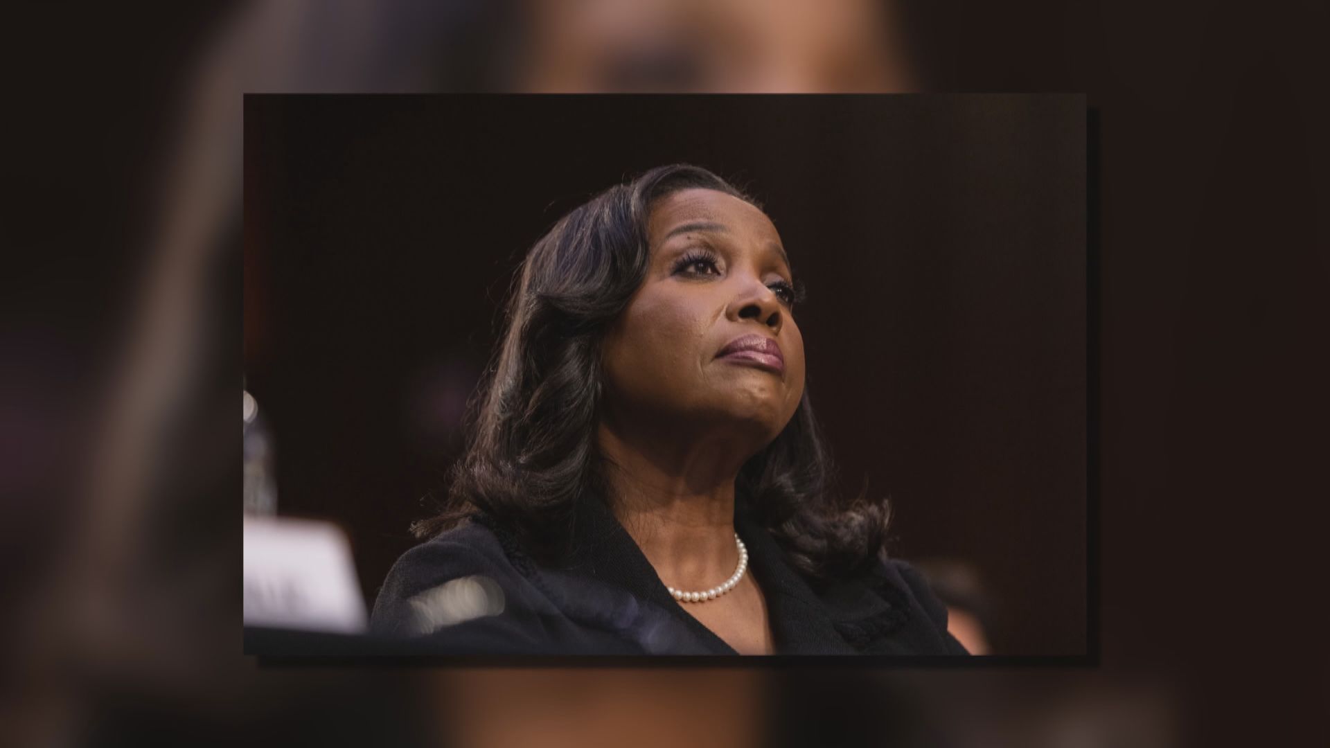 美國聯邦法官裁暫緩解僱聯儲局理事庫克