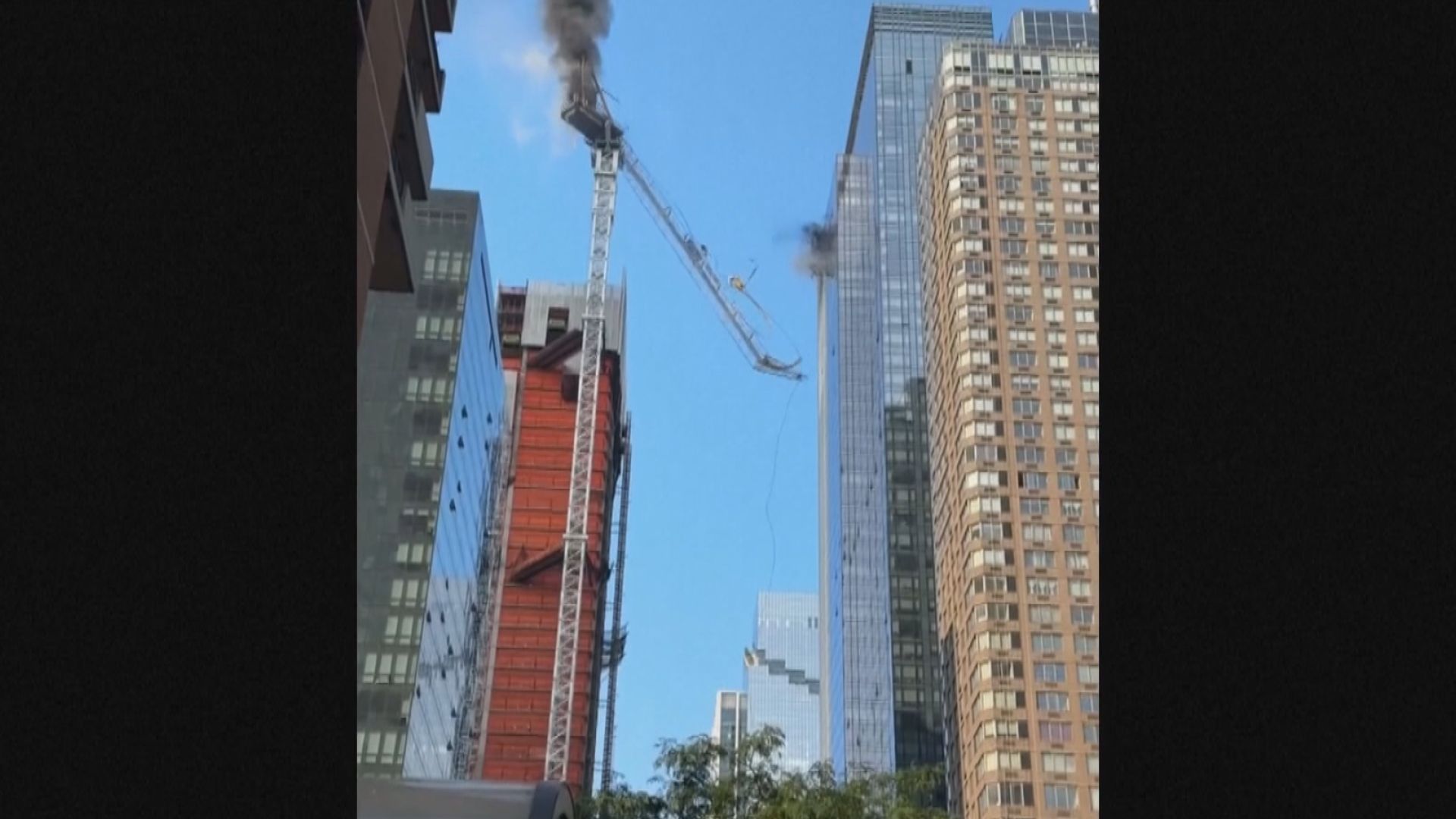 美國紐約天秤倒塌 造成至少12人傷