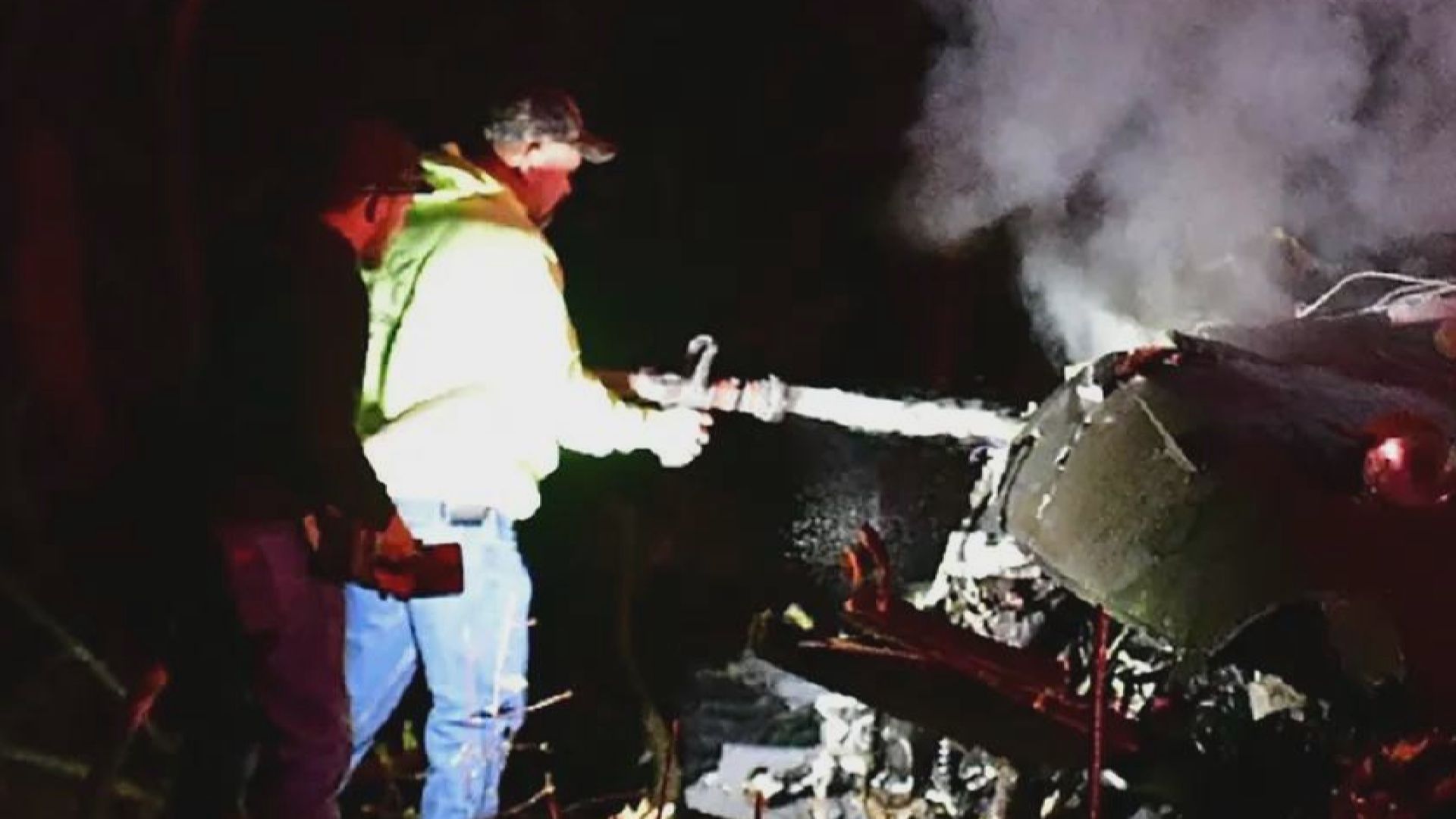 美軍兩架黑鷹直升機訓練時相撞墜毀