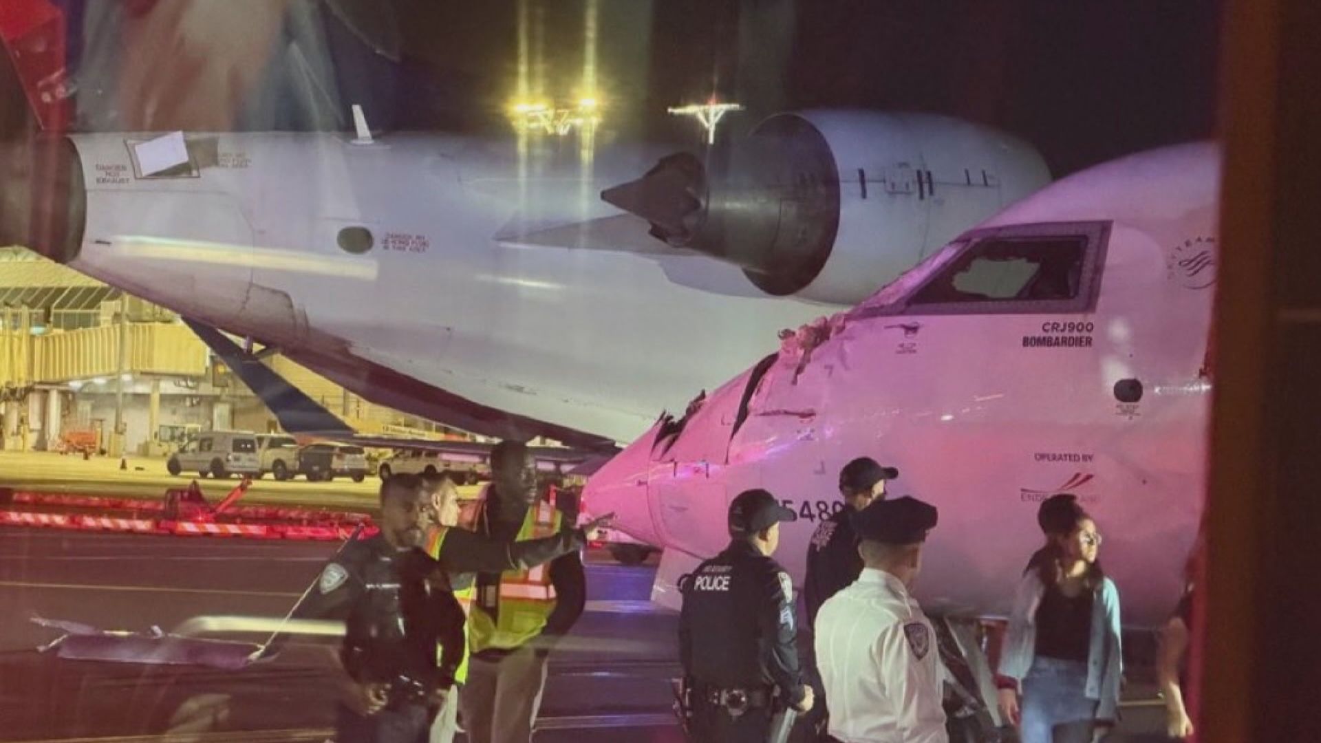 兩架達美航空客機紐約一個機場滑行期間擦撞　至少一人受傷