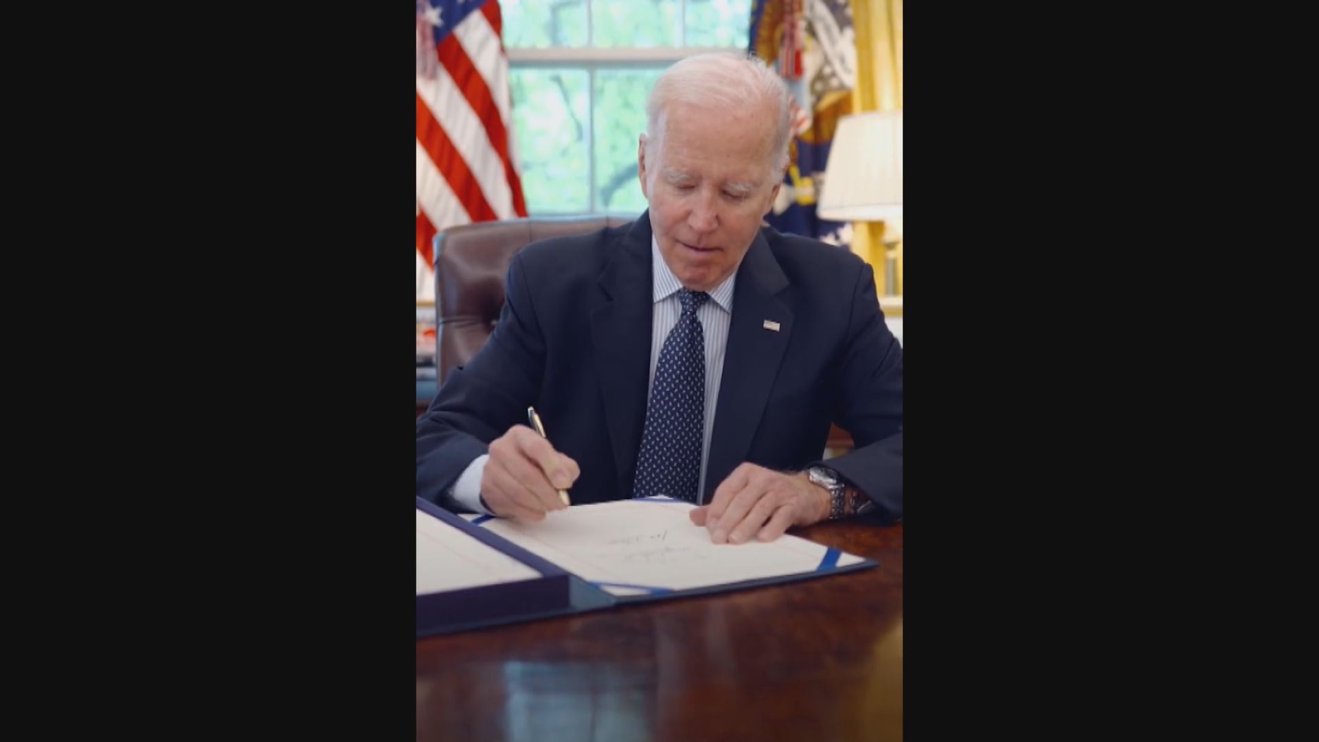 拜登達成債務協議後民望未有重大起色