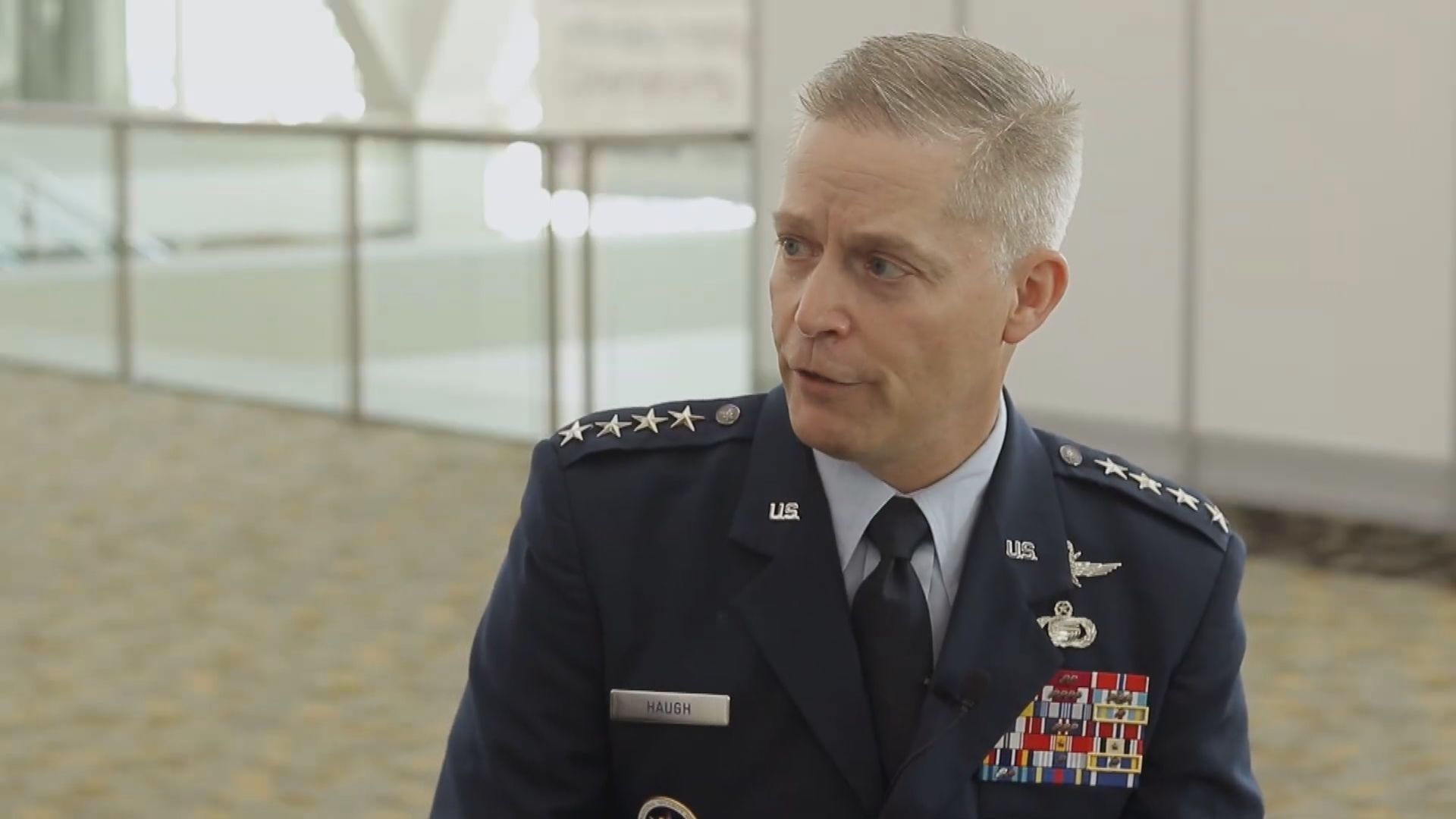 美國證實美國國安局局長霍格離職