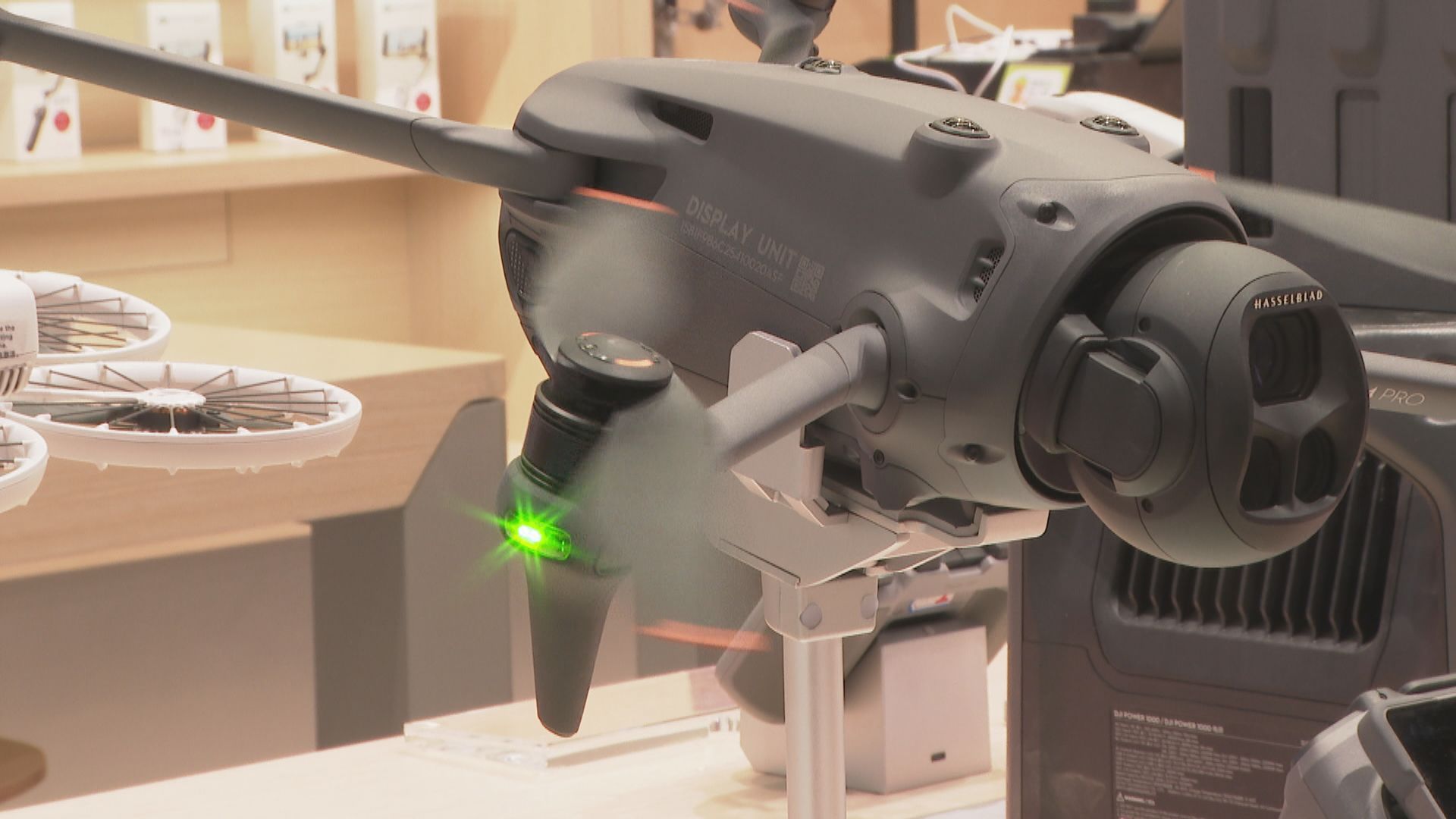 美國將限制進口大疆新款無人機　大疆稱將維護公司權益