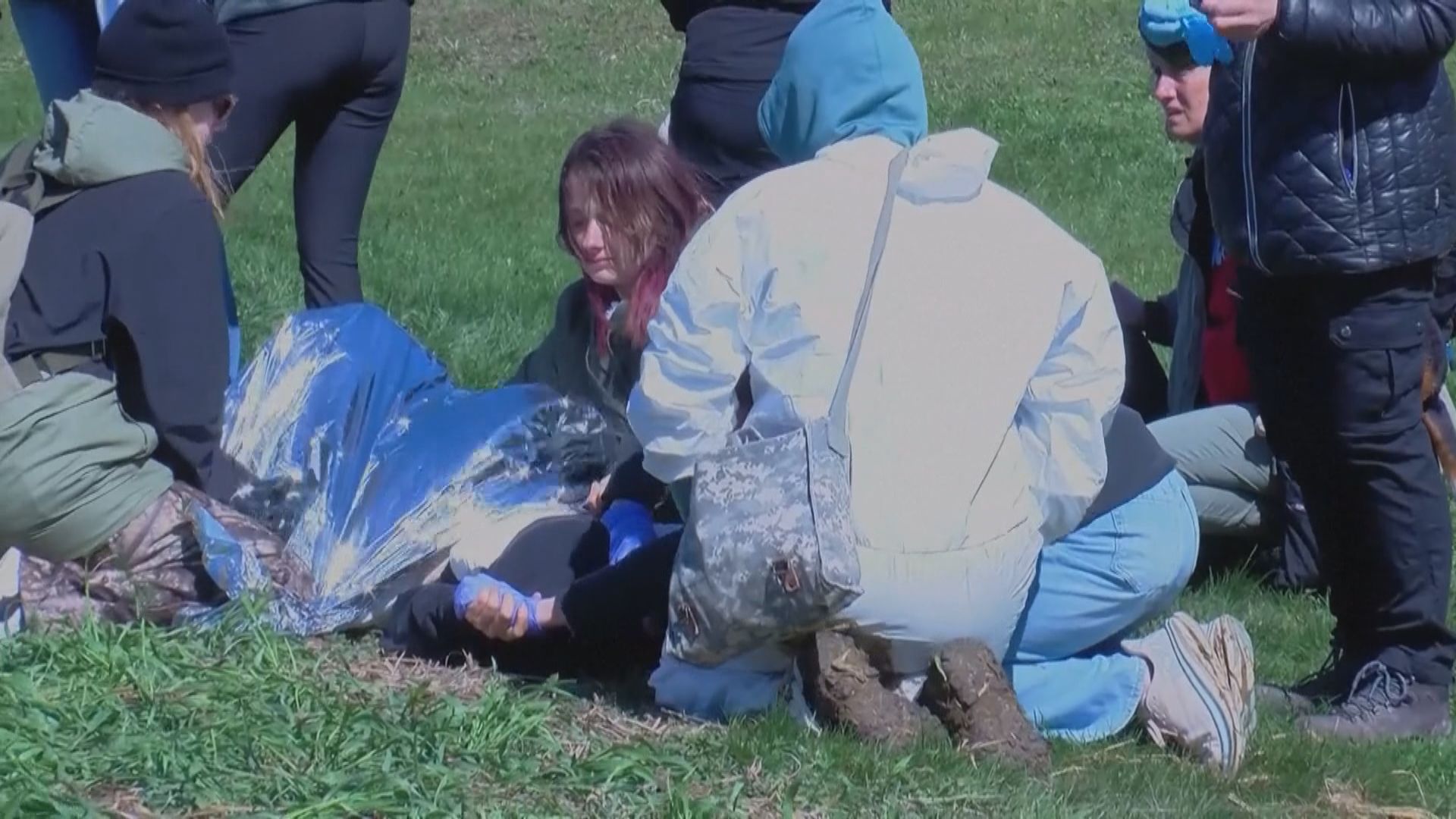 美國約千名動保人士於威斯康星州狗場抗議　警方到場驅趕拘多人