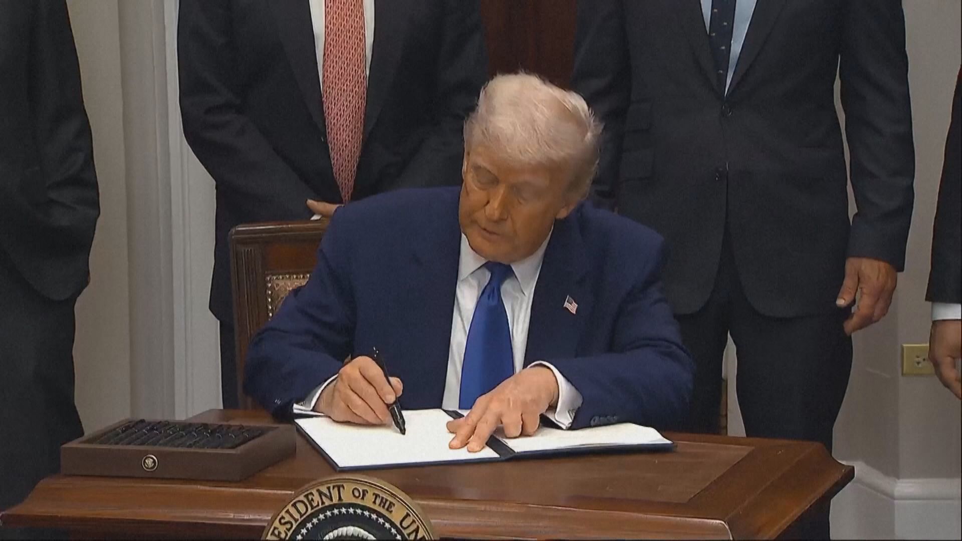 特朗普簽行政命令　要求藥廠30天內降低藥價