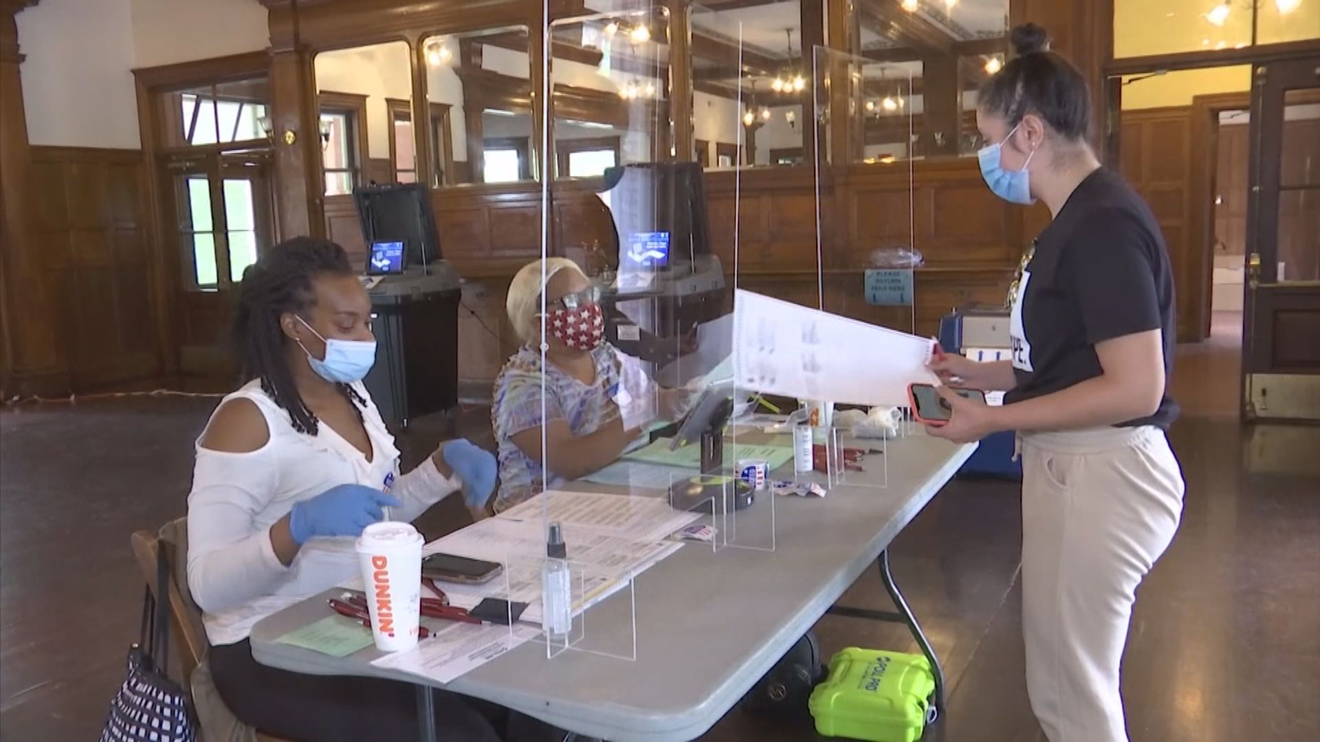 美國官員警告中俄將尋求影響11月大選