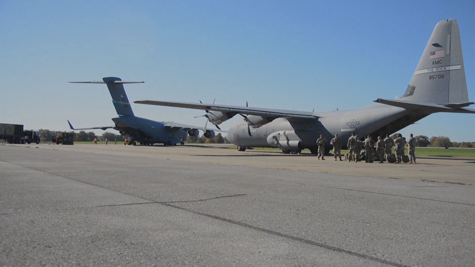 美軍新戰機F-47由波音生產　中方加緊試飛殲-36