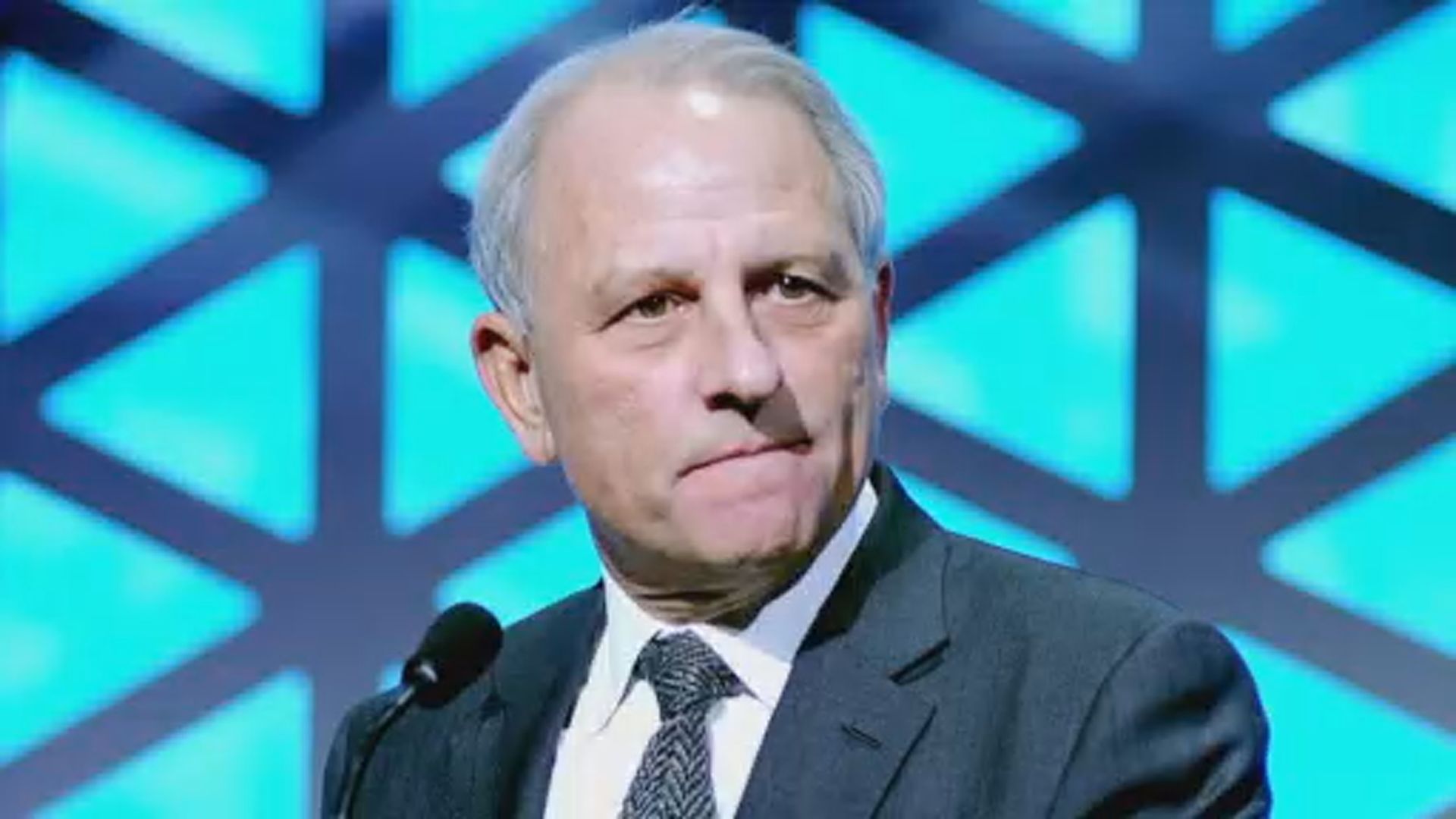 《60分鐘時事雜誌》監製涉性騷擾被解約