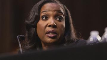 美國聯儲局理事庫克起訴特朗普非法解僱