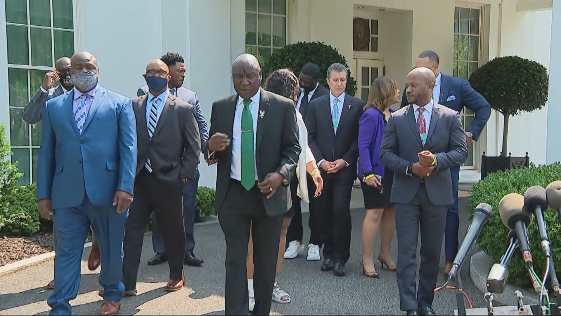 遭跪頸黑人去世一周年　家人與拜登會晤促國會盡快通過警隊改革法案