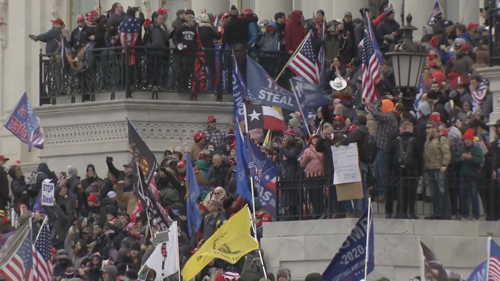 特朗普電話內容顯示無意叫騷亂者離開