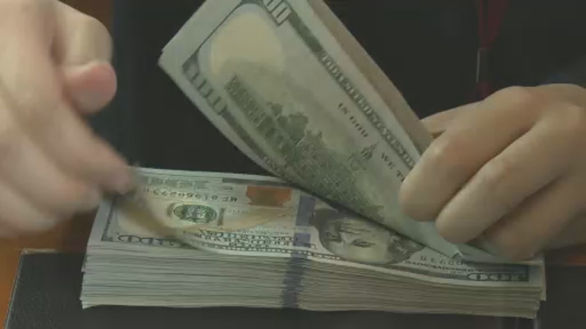 美匯指數反覆靠穩　英鎊跌穿1.28