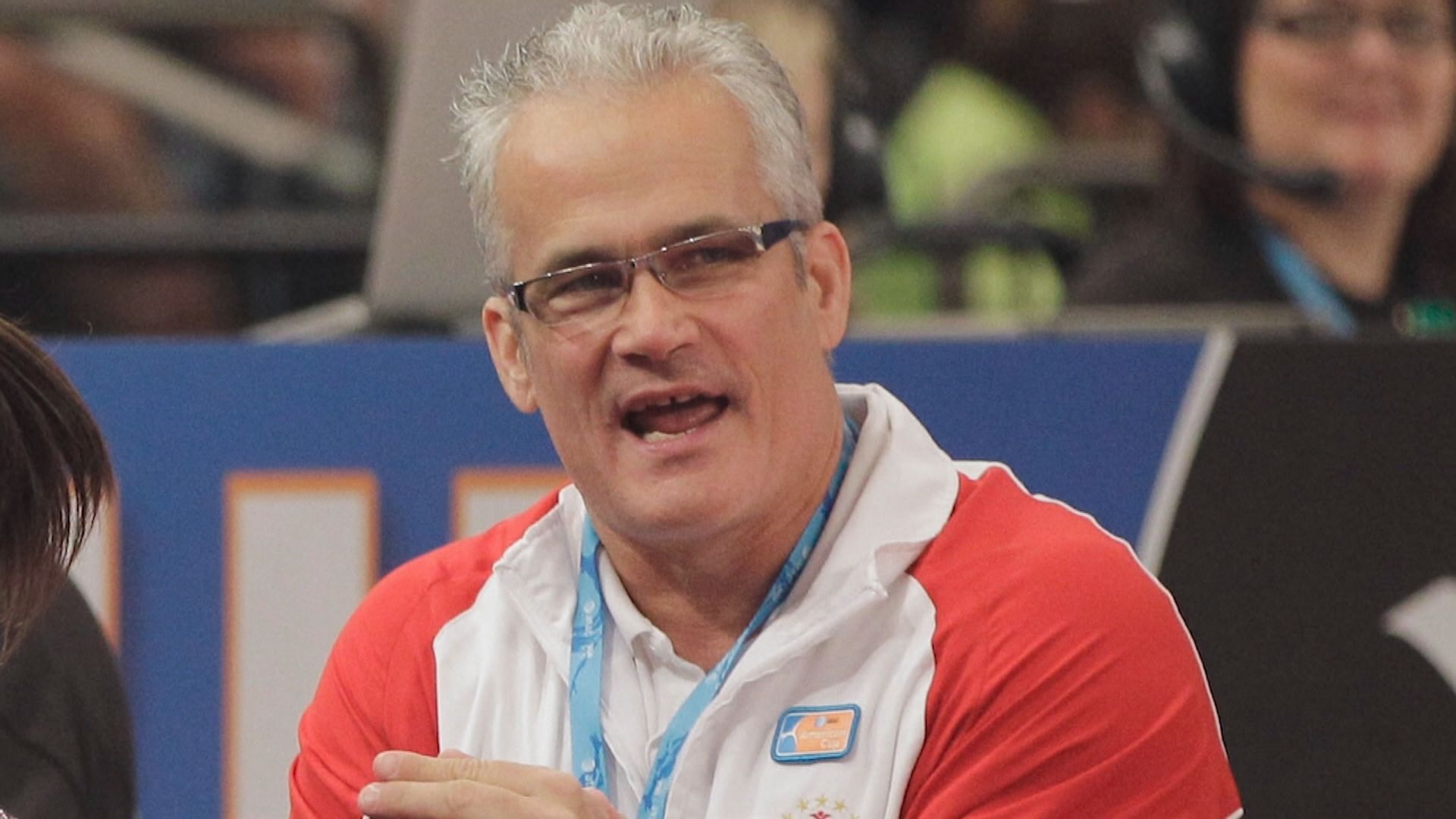 美國奧運女子體操隊前教練自殺身亡