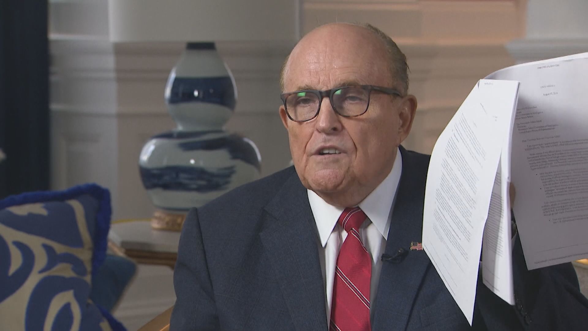 通話紀錄顯示朱利亞尼與白宮通烏門期間緊密聯繫