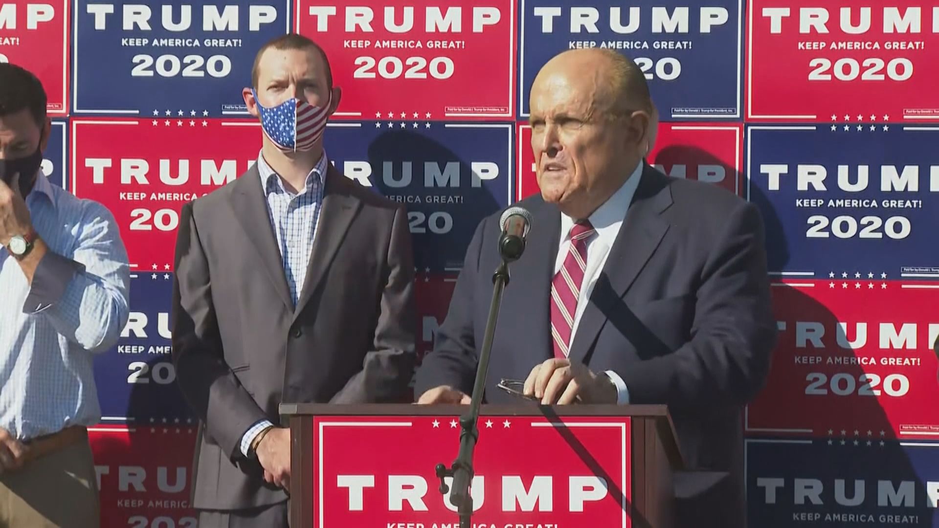 特朗普私人律師：當局搜查他的住所及辦公室做法不合理