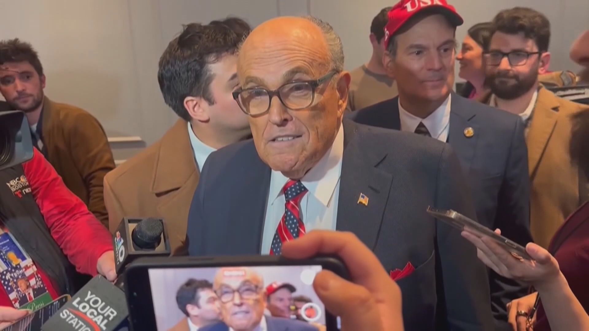 朱利亞尼遇車禍脊椎骨折入院