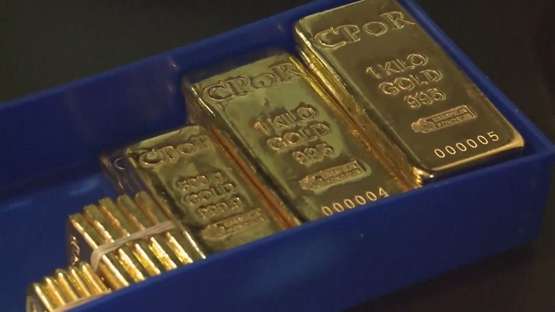 美元回落　現貨金守1200美元關口