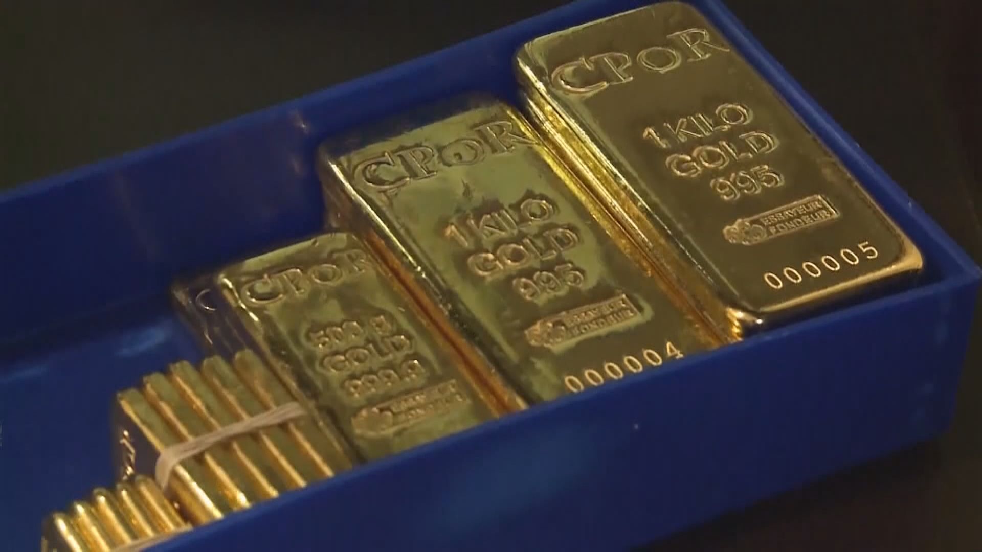 避險買盤帶動現貨金曾升至近6個月高位