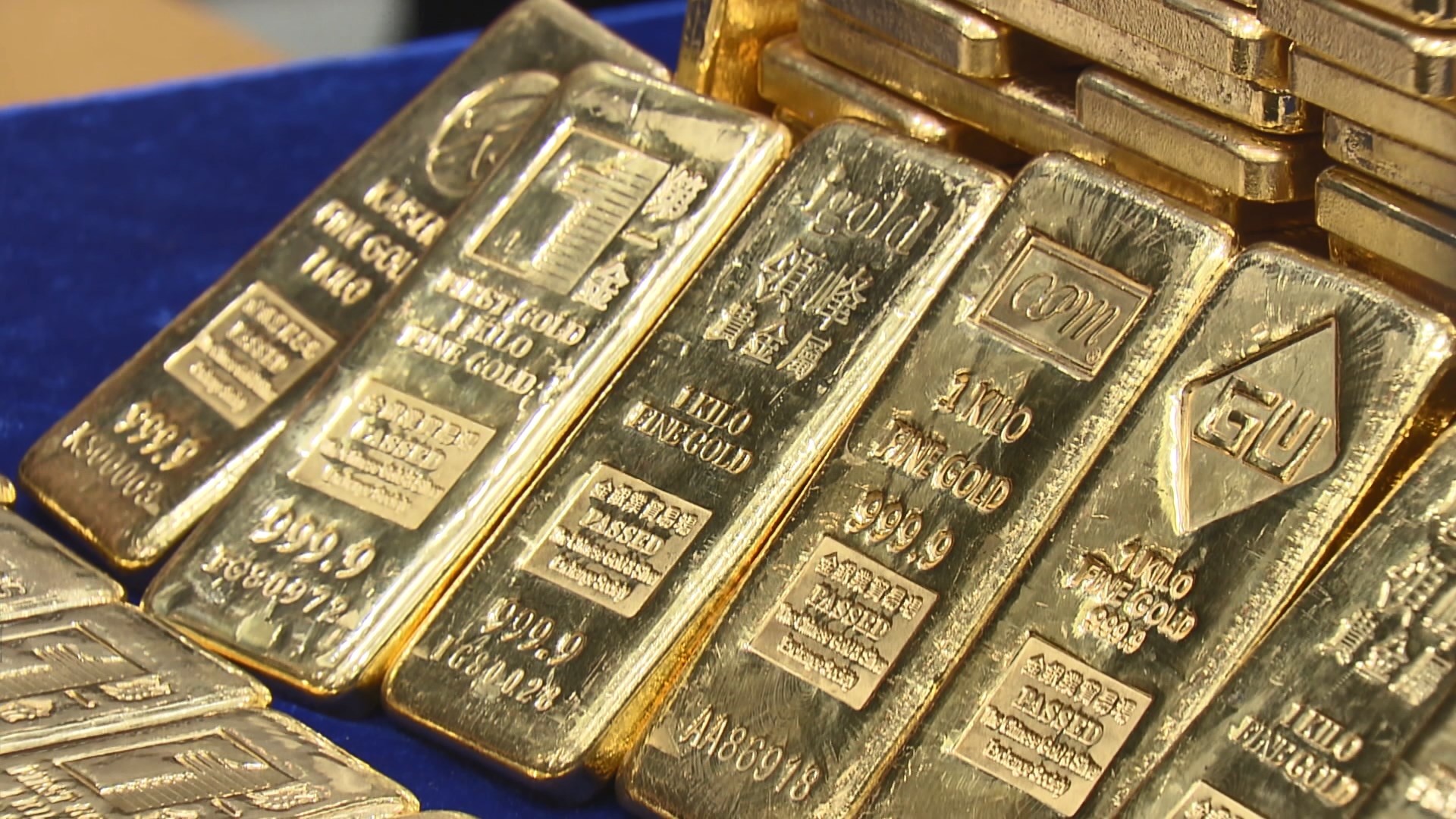 金價2連跌　投資者拋售黃金彌補股票損失