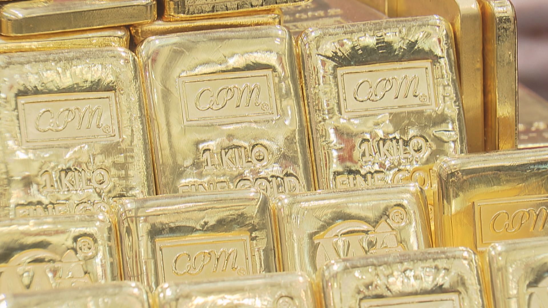 金價創紀錄新高　受助美債債息及美元下跌