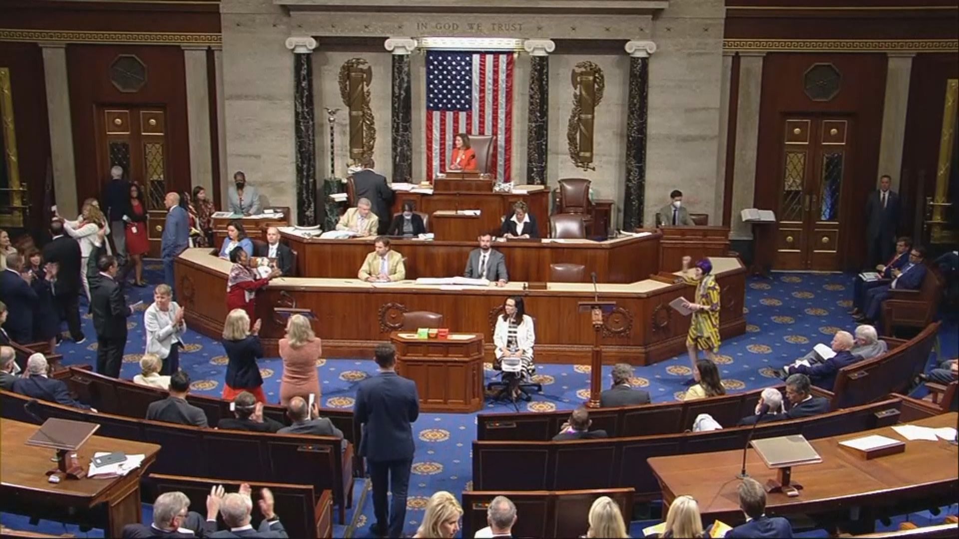 美國眾議院通過收緊槍械管制法案