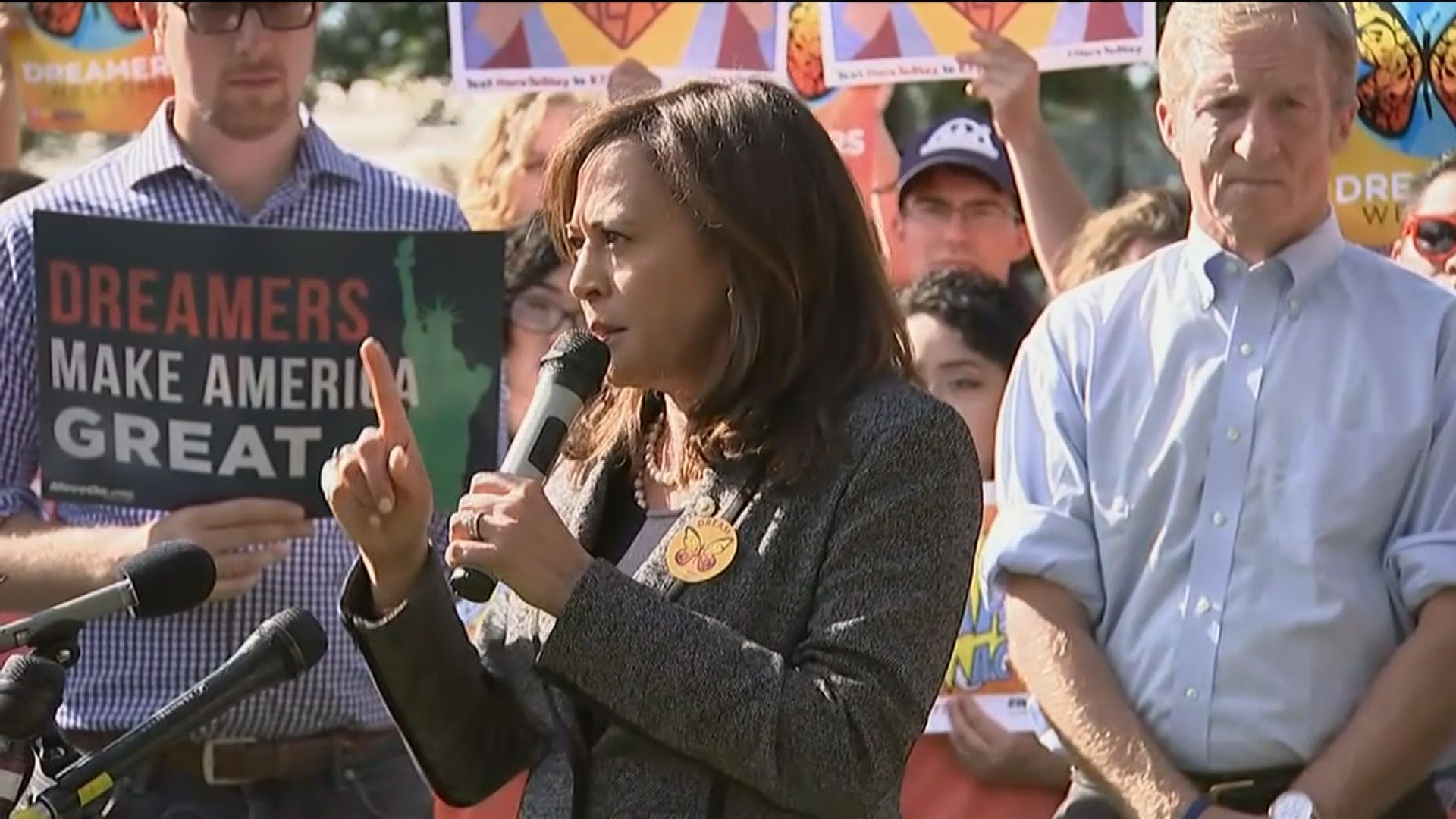 加州聯邦參議員賀錦麗任拜登副手