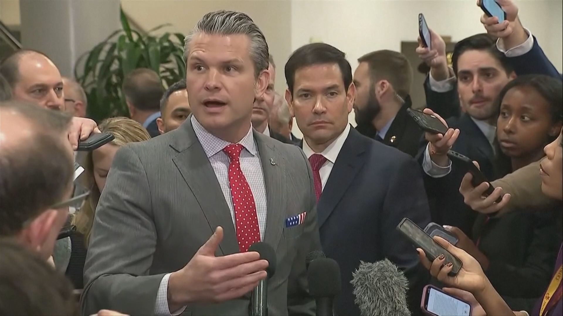 美軍攻擊懷疑運毒船引發爭議　海格塞斯稱不會公開有關片段