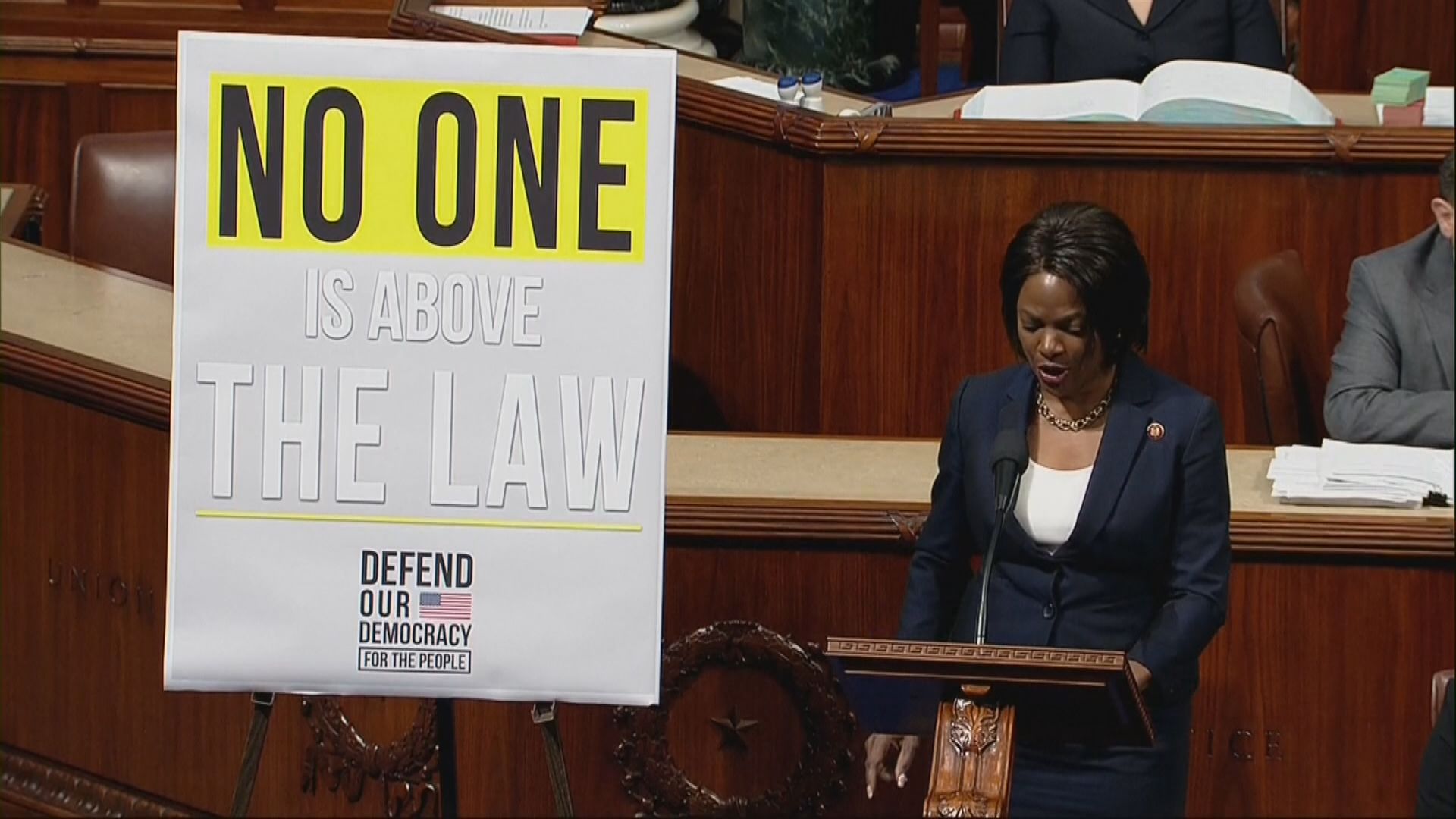 佩洛西未有表明何時將彈劾案提交參議院