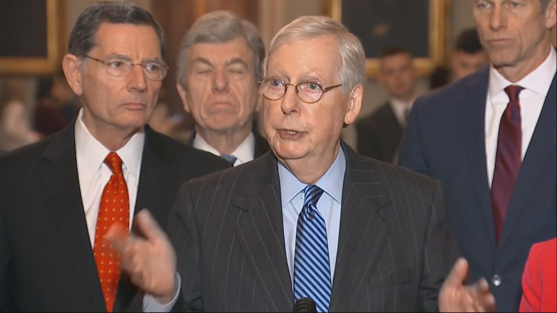 麥康奈爾：已夠票通過程序開展特朗普彈劾審訊